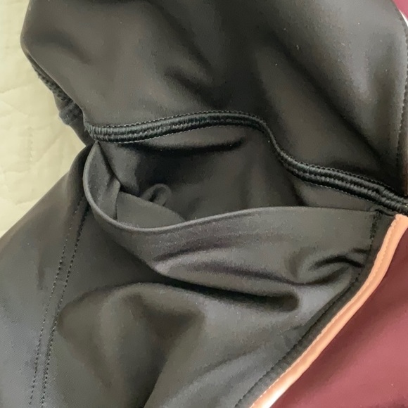 Athleta Velocity Colorblock Capri - Picture 6 of 7